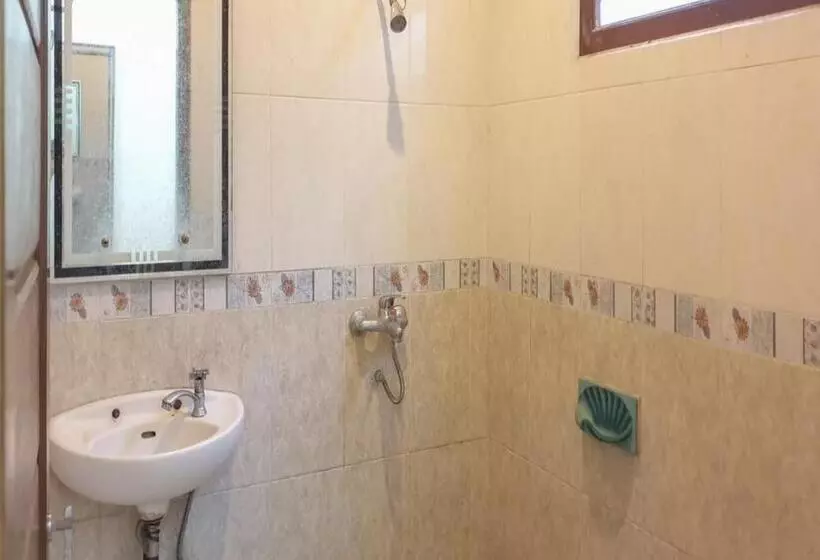 ホテル Mataram Cipanas Syariah Mitra Reddoorz