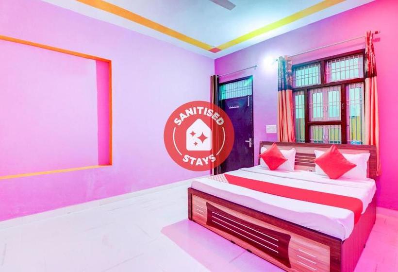 בית מלון כפרי Oyo 79756  Holiday