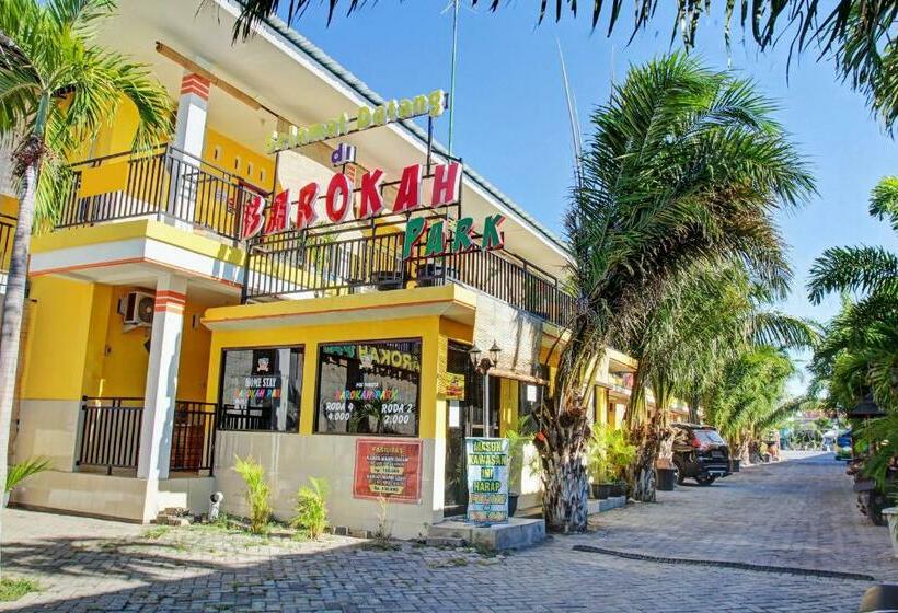 فندق Oyo 90065 Homestay Barokah Park