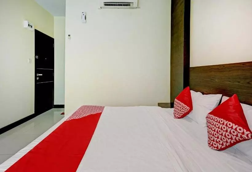 ホテル Oyo 90350  Five Star 2