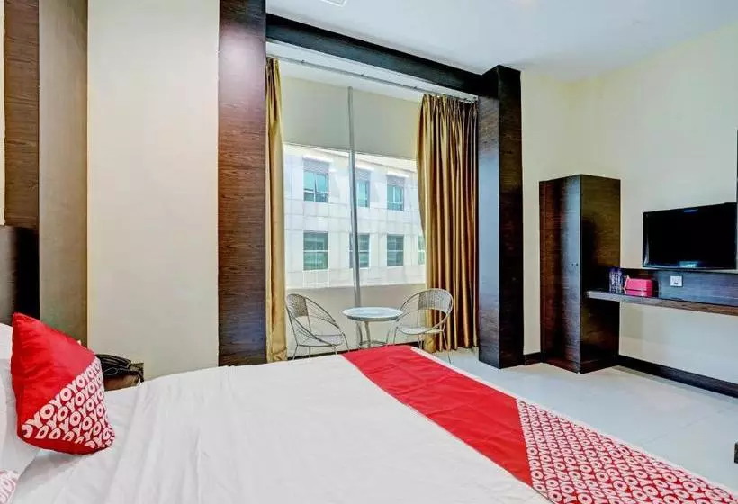 ホテル Oyo 90350  Five Star 2