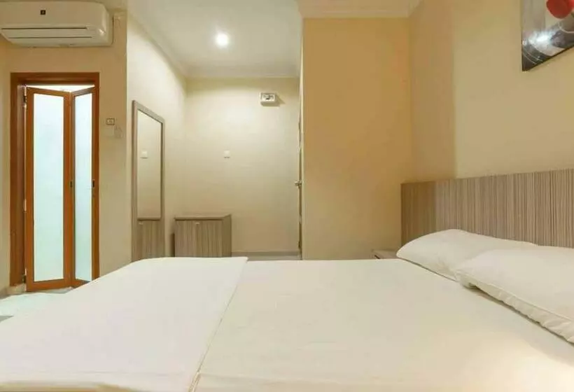 ホテル Queen Inn Batam Redpartner