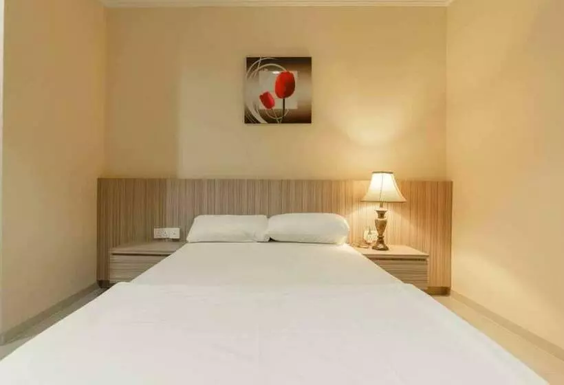 ホテル Queen Inn Batam Redpartner