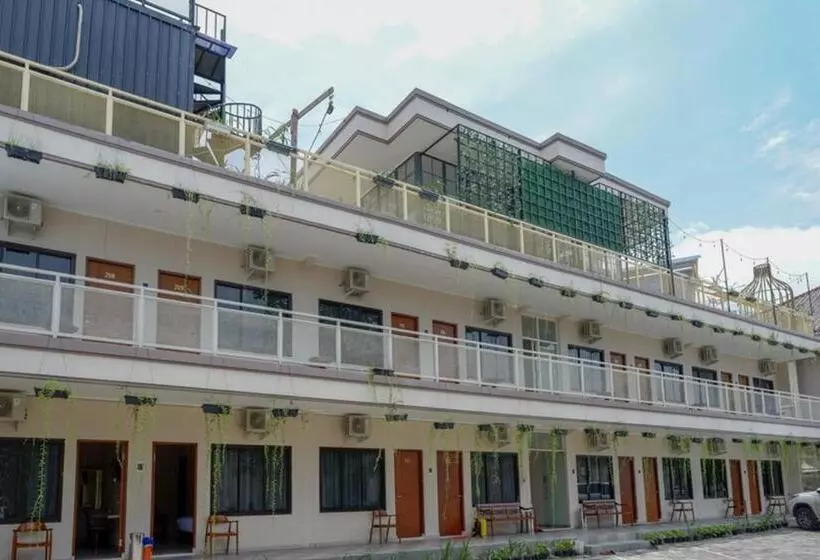 Hotelli Reddoorz @ Jalan Majapahit Semarang