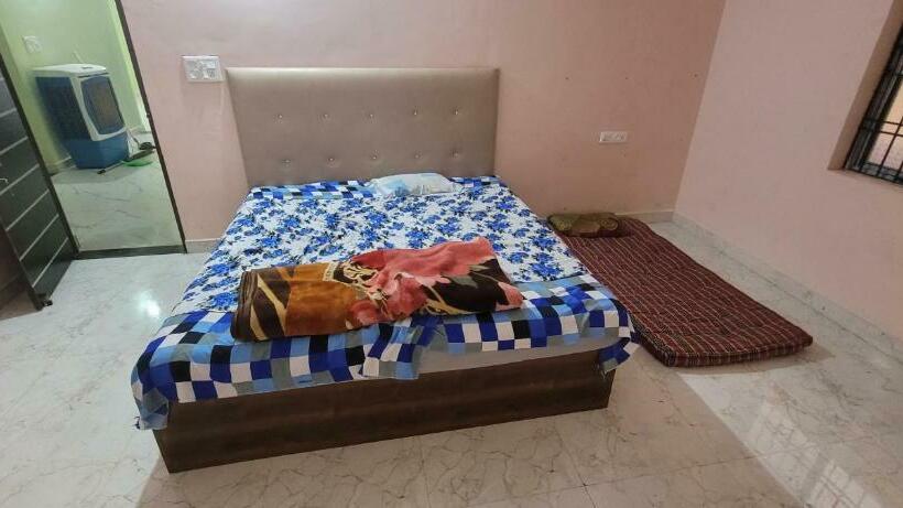 بنسيون The White Sand Guest House