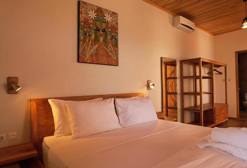 Resort Akasha Beach Club