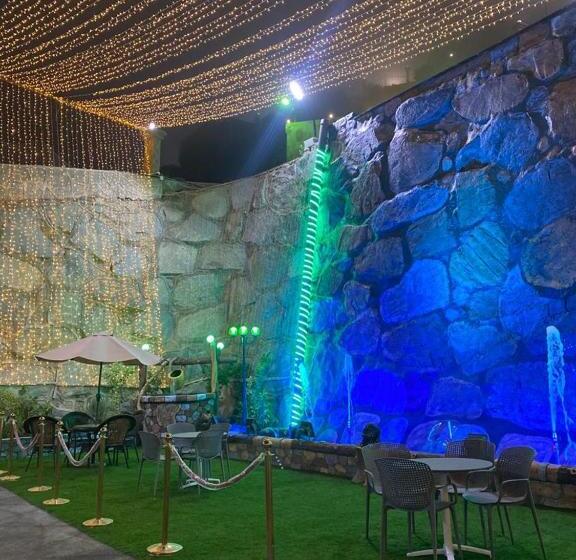 هاستل Revera Resort