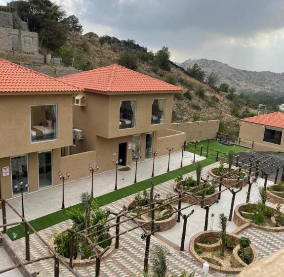 هاستل Revera Resort