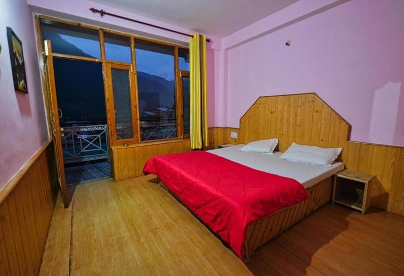 Albergue Voyageur Nest