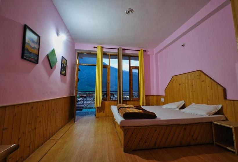 Albergue Voyageur Nest