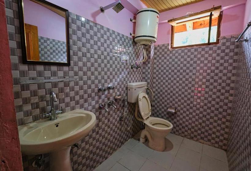 Albergue Voyageur Nest