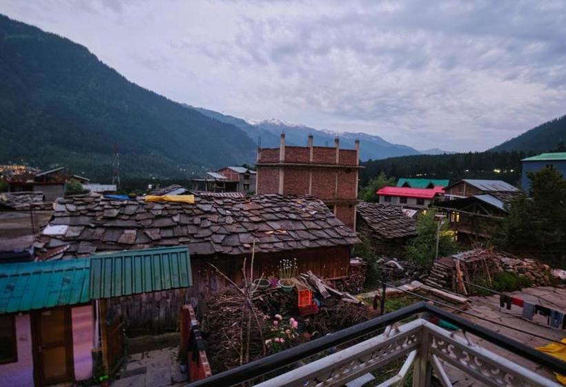 Albergue Voyageur Nest