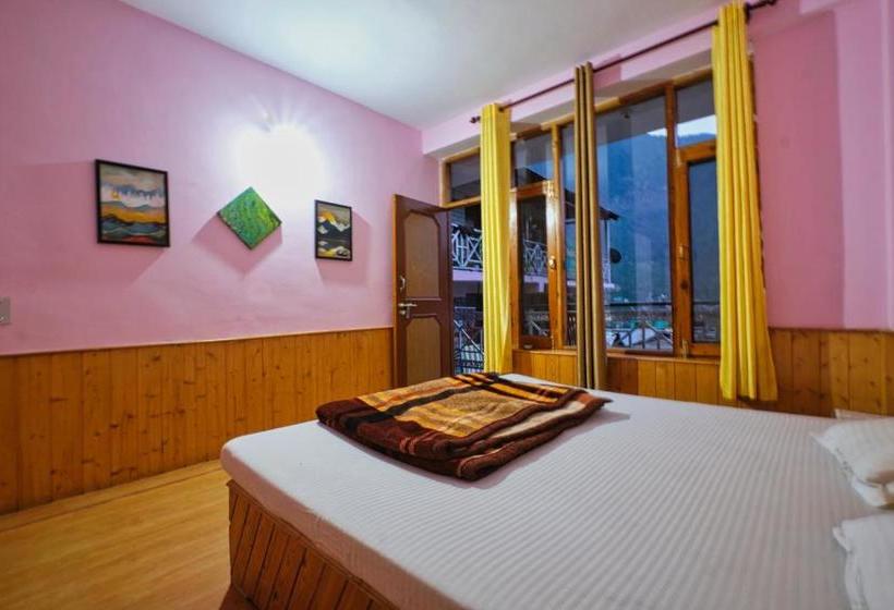 Albergue Voyageur Nest