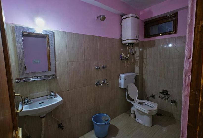 Albergue Voyageur Nest