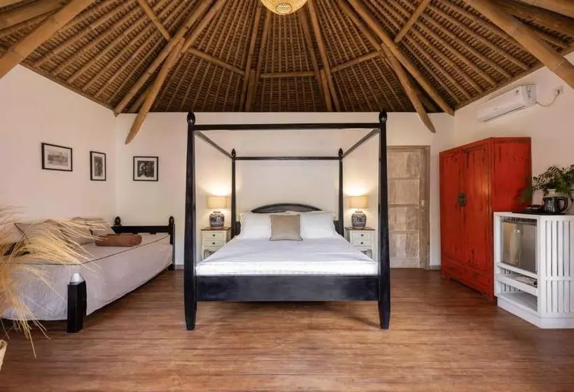 Amahelia Luxury Resort & Restaurant   Gili Asahan