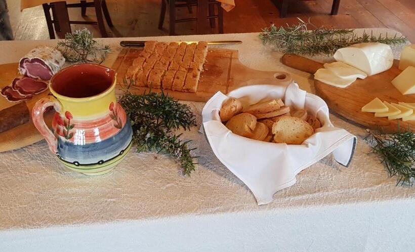 Bed and Breakfast Agriturismo La Mandragola Relais