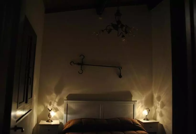 تختخواب و صبحانه Agriturismo La Mandragola Relais