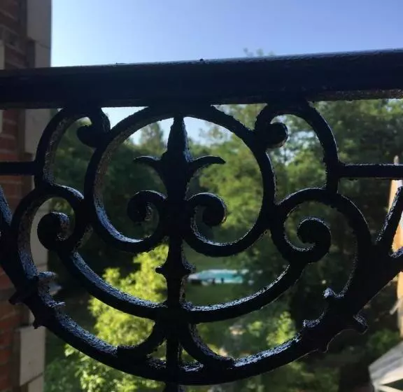 Aamiaismajoitus (B&B) Château De Corcelle   Chambres Et Table D Hôtes