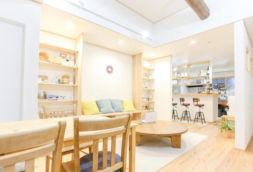 Bed and Breakfast 奈良五條の宿 彩 Irodori