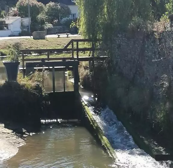 Aamiaismajoitus (B&B) Le Derrien