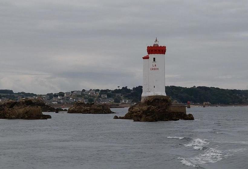 住宿加早餐  Le Derrien