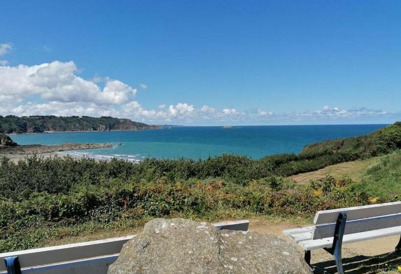 住宿加早餐  Le Derrien