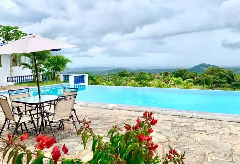 Hotelli Eclipse, Playa Coronado