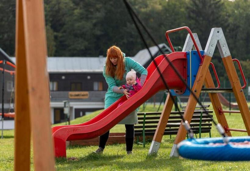 ホテル Jasenka Rekreační Středisko Zubří