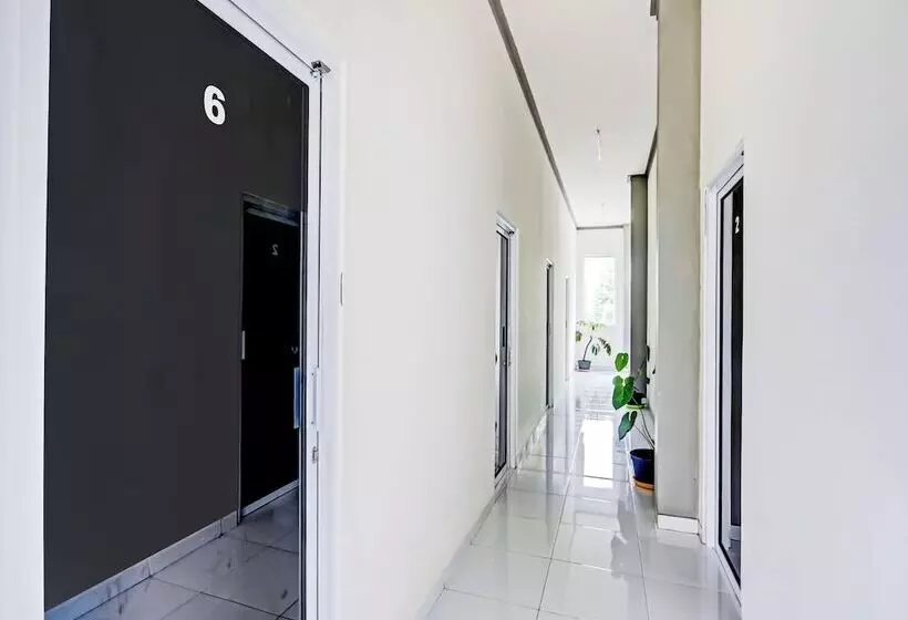 Hotelli Oyo 90517 Homestay Wonosobo Asri