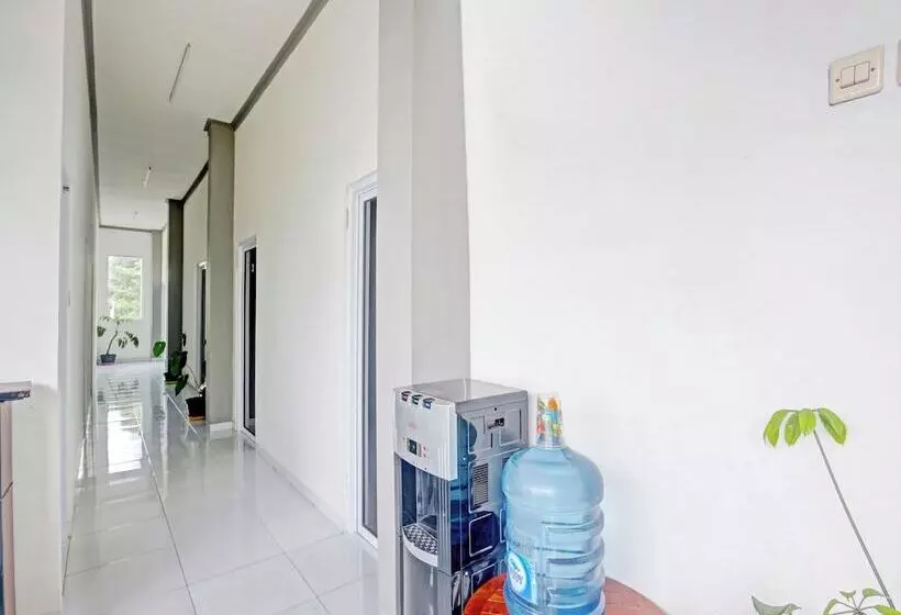 Hotelli Oyo 90517 Homestay Wonosobo Asri