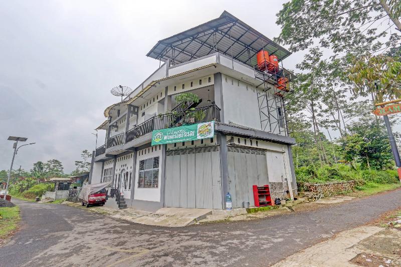 Hotel Oyo 90517 Homestay Wonosobo Asri
