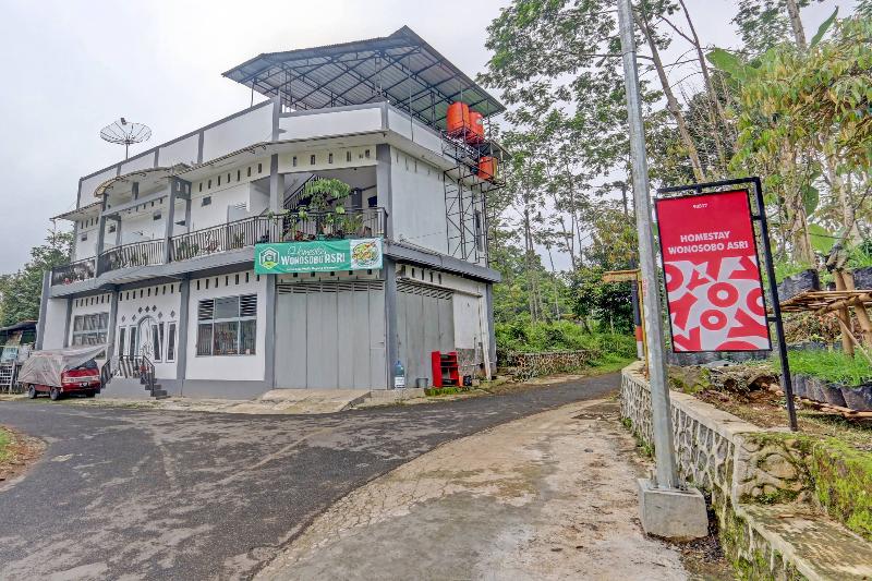 Hotel Oyo 90517 Homestay Wonosobo Asri