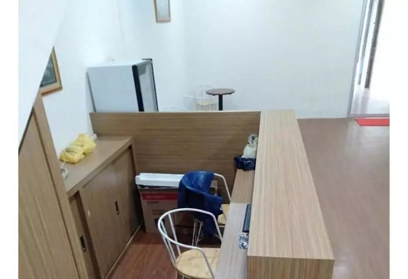 ホテル Reddoorz @ Komplek Mmtc Deli Serdang