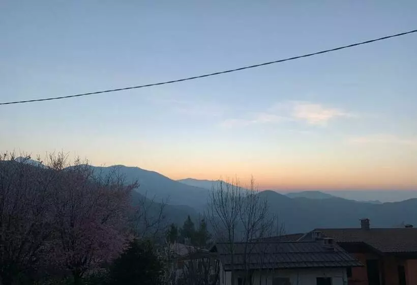 ペンション La Perla Nera Affittacamere