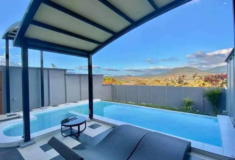 تختخواب و صبحانه Alpha Villa