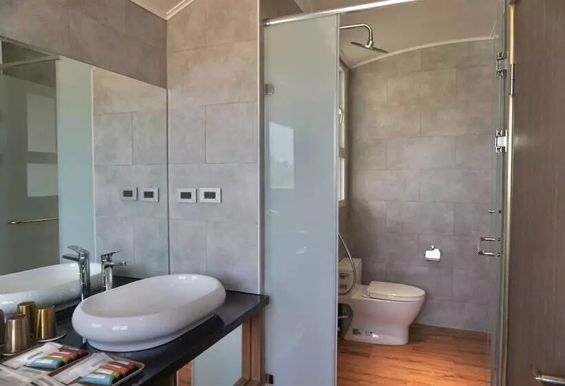 تختخواب و صبحانه Alpha Villa