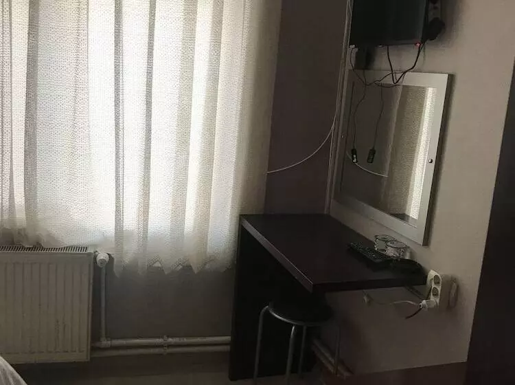 Aamiaismajoitus (B&B) Koprulu