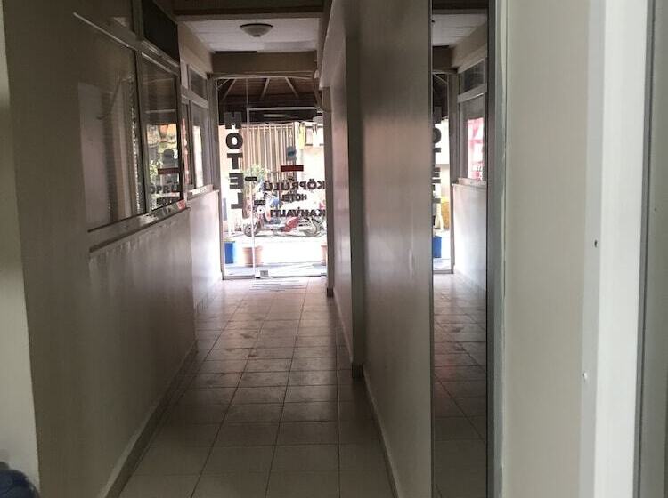 تختخواب و صبحانه Koprulu