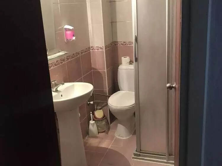 Aamiaismajoitus (B&B) Koprulu