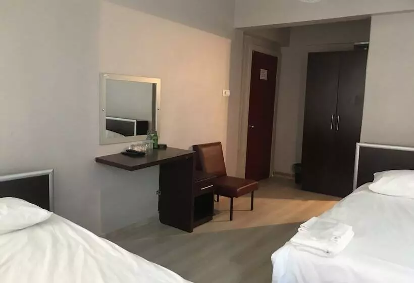 Aamiaismajoitus (B&B) Koprulu