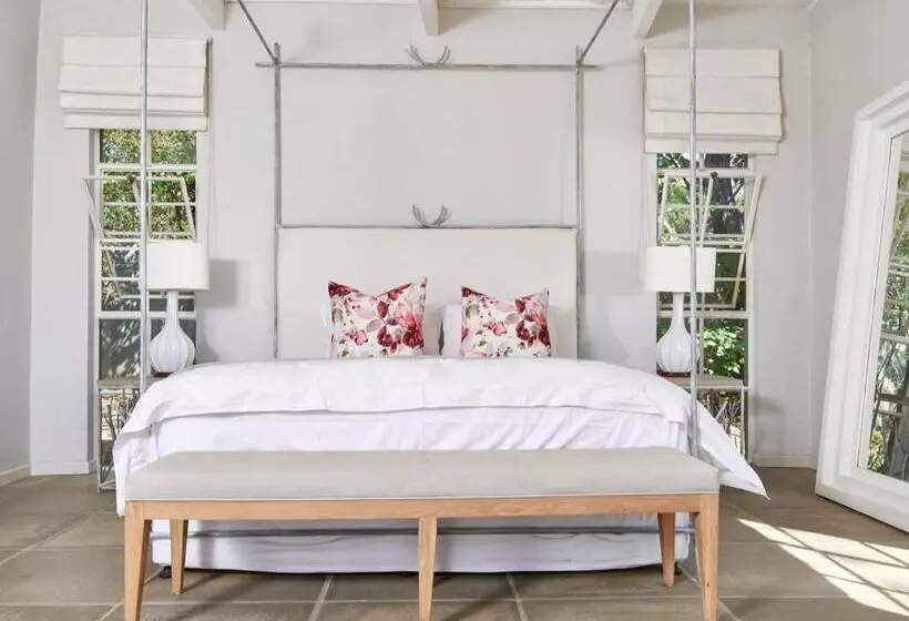 ベッドアンドブレックファースト White Light The Rooms Adults Only