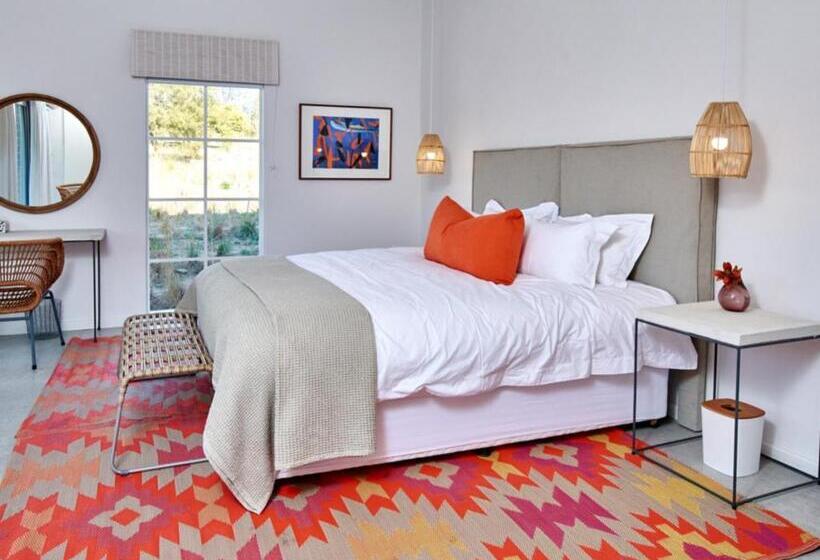 ベッドアンドブレックファースト White Light The Rooms Adults Only