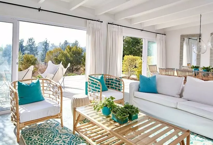 ベッドアンドブレックファースト White Light The Rooms Adults Only