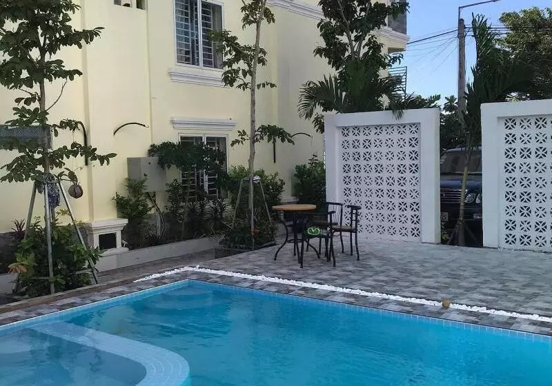 هتل Arina Boutique Kampot