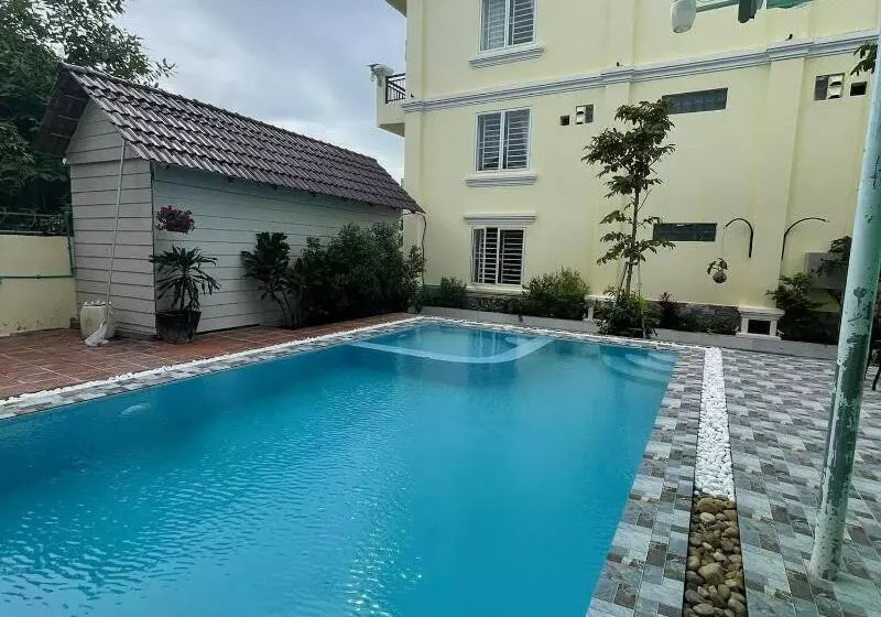 هتل Arina Boutique Kampot