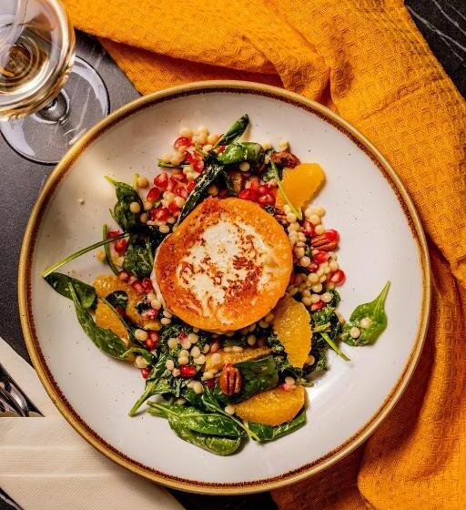 בית מלון כפרי Estera