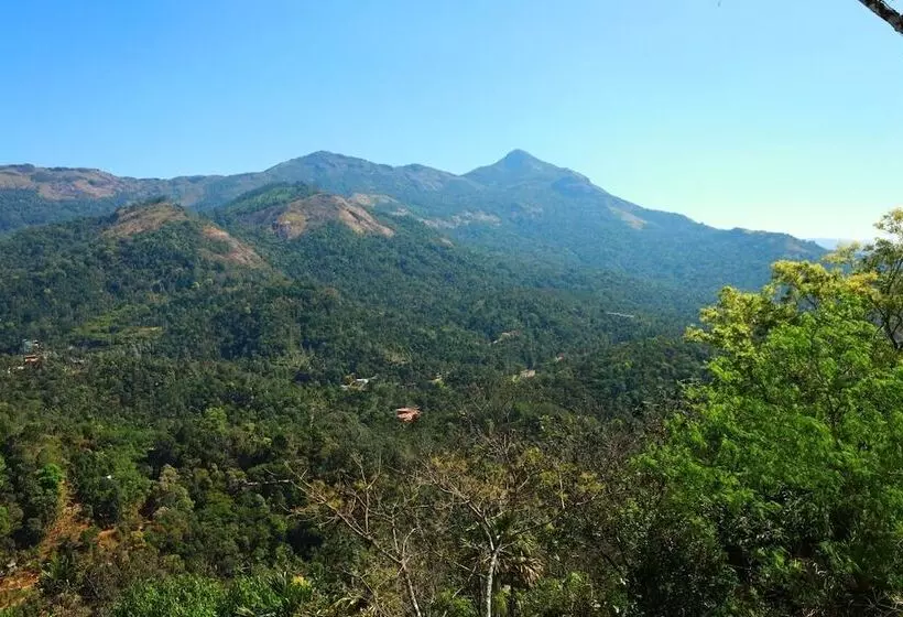 ホテル Foggy Dreamz Munnar