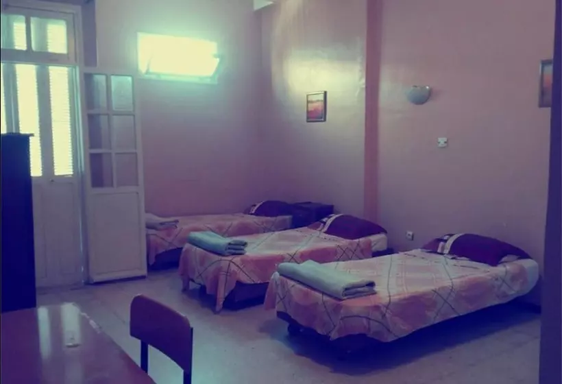 هتل Hôtel La Bravoure