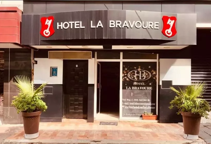 هتل Hôtel La Bravoure