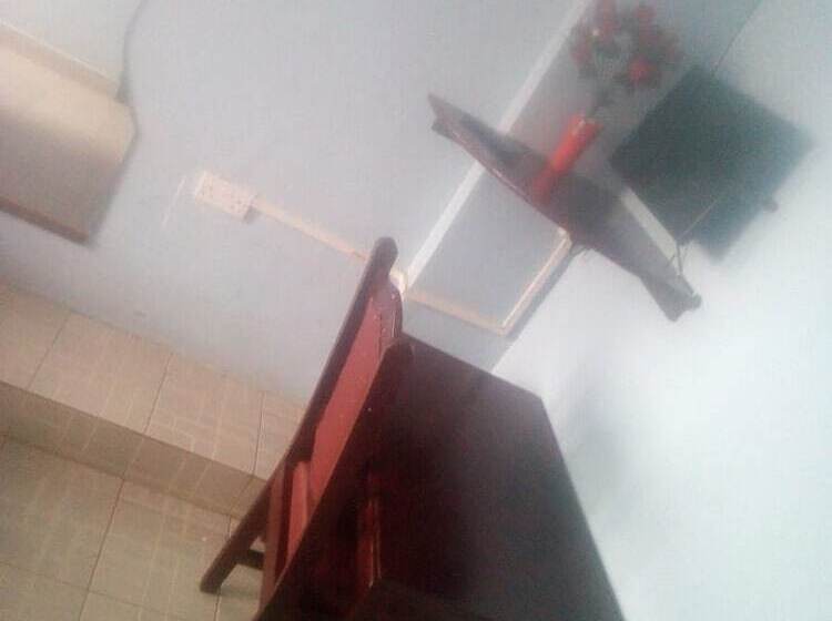 هتل Nyama Village Bar And Restaurant